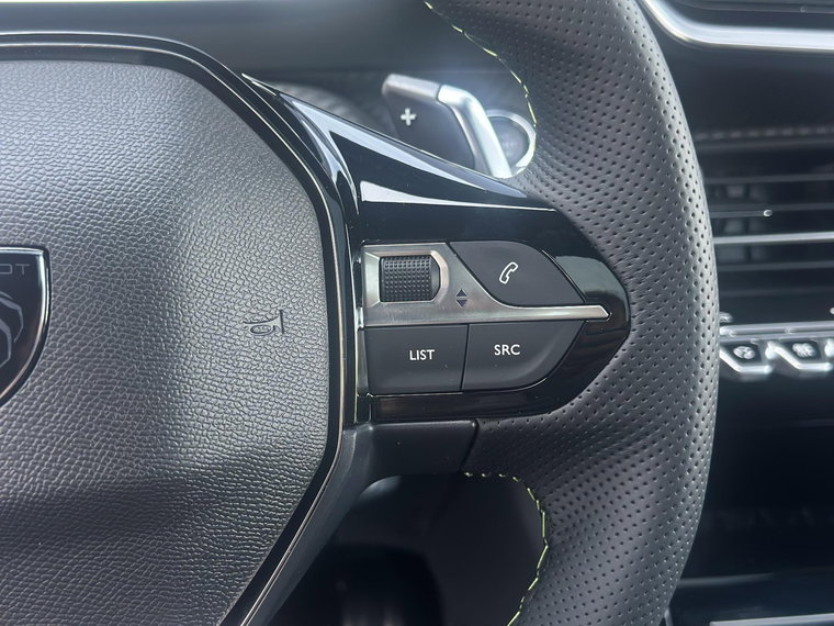 Vehicle Image 26