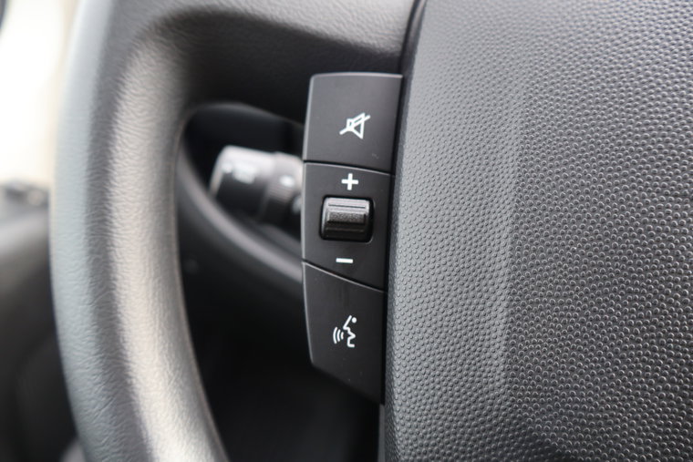 Vehicle Image 24