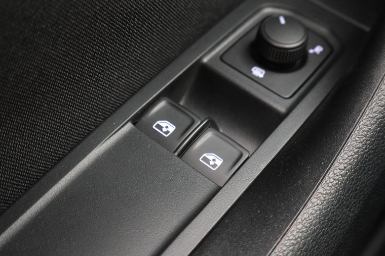Vehicle Image 27