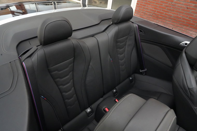 Vehicle Image 35
