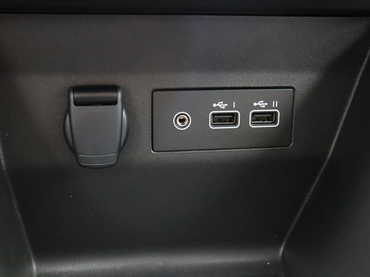 Vehicle Image 27