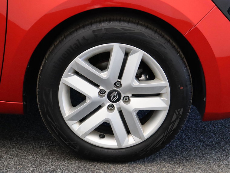 Vehicle Image 38