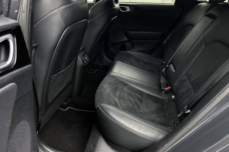 Vehicle Image 26