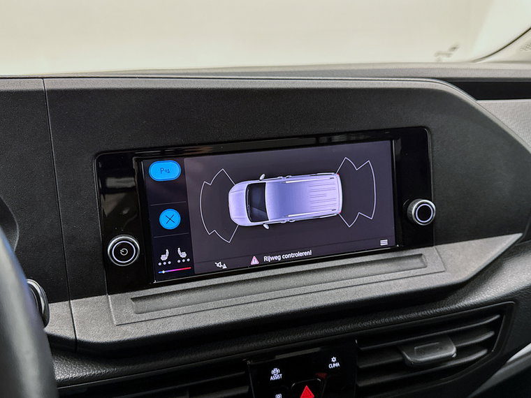Vehicle Image 36
