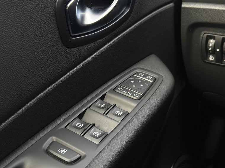 Vehicle Image 24