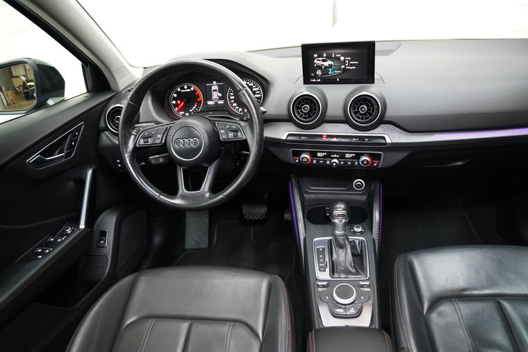Vehicle Image 37