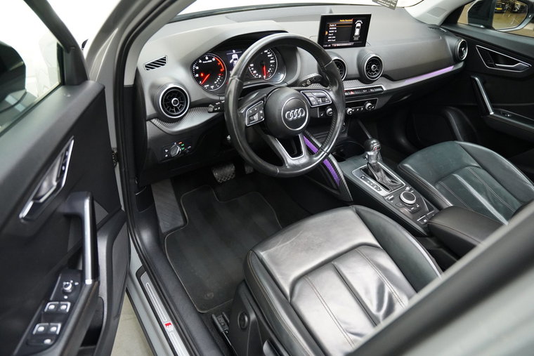 Vehicle Image 11