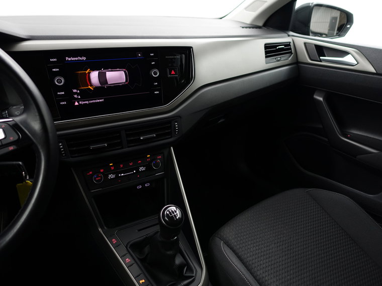 Vehicle Image 18