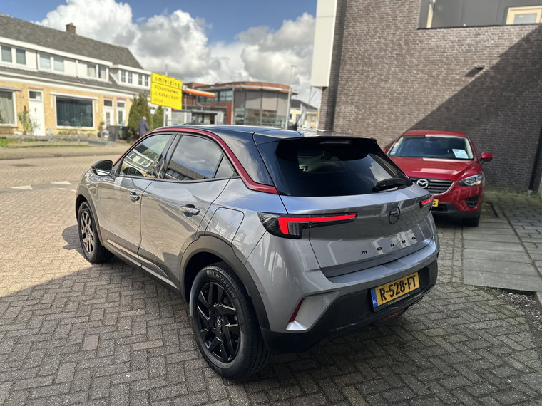 Vehicle Image 37