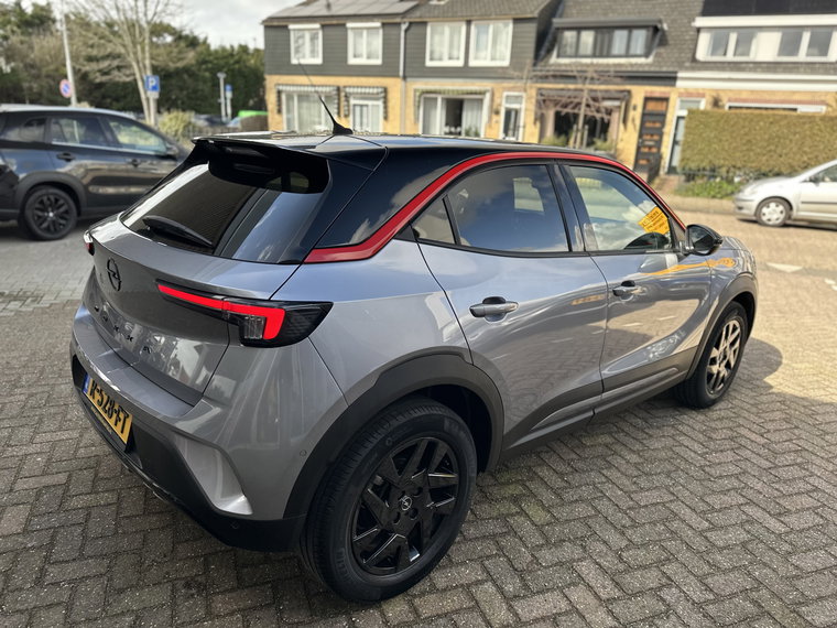 Vehicle Image 38