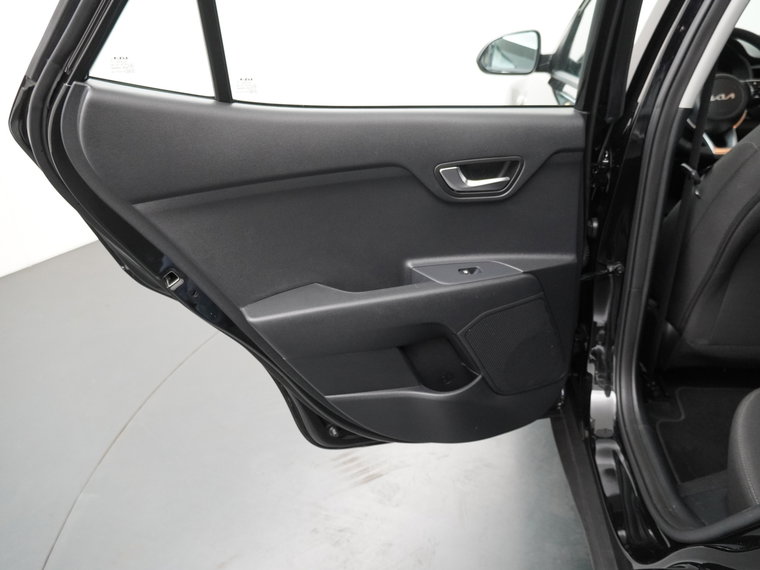 Vehicle Image 37