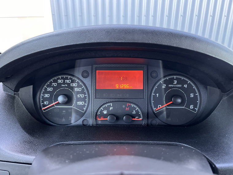 Vehicle Image 12