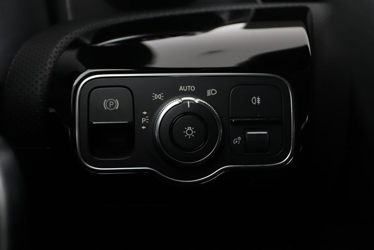 Vehicle Image 39