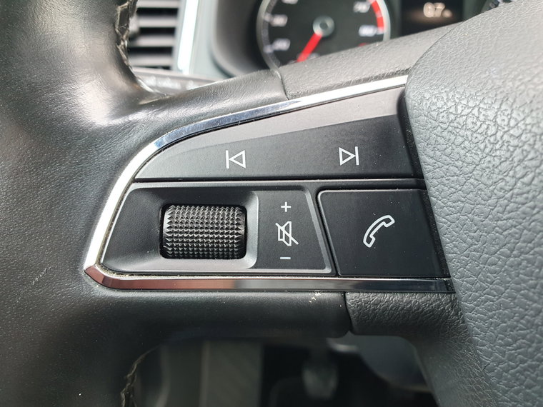 Vehicle Image 40