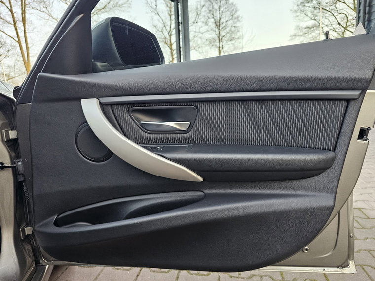 Vehicle Image 39