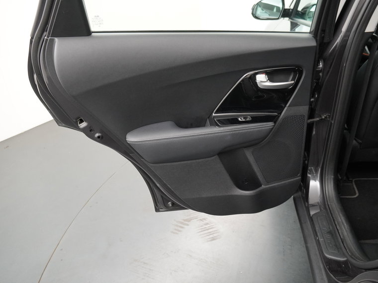 Vehicle Image 37