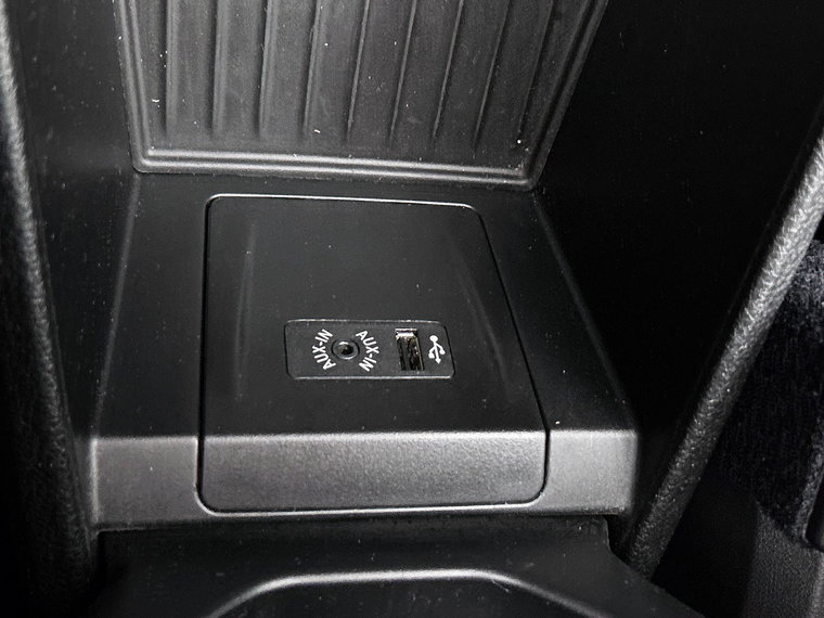 Vehicle Image 31