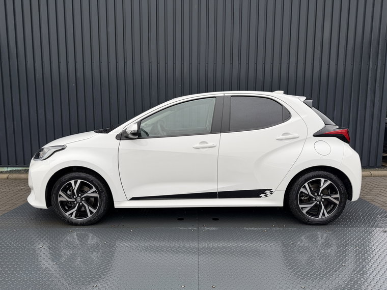 Vehicle Image 16