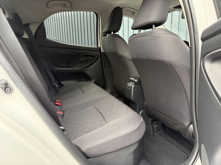 Vehicle Image 21