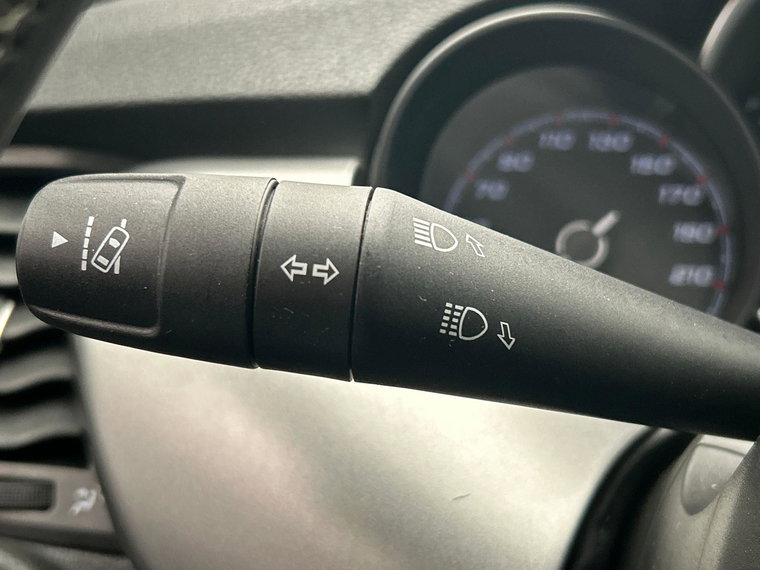 Vehicle Image 28