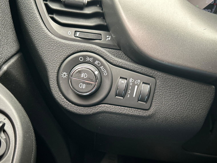 Vehicle Image 39