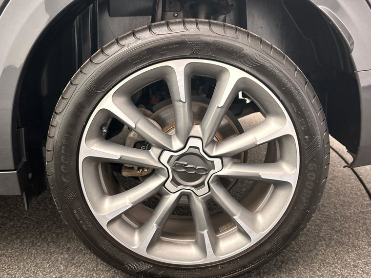 Vehicle Image 40