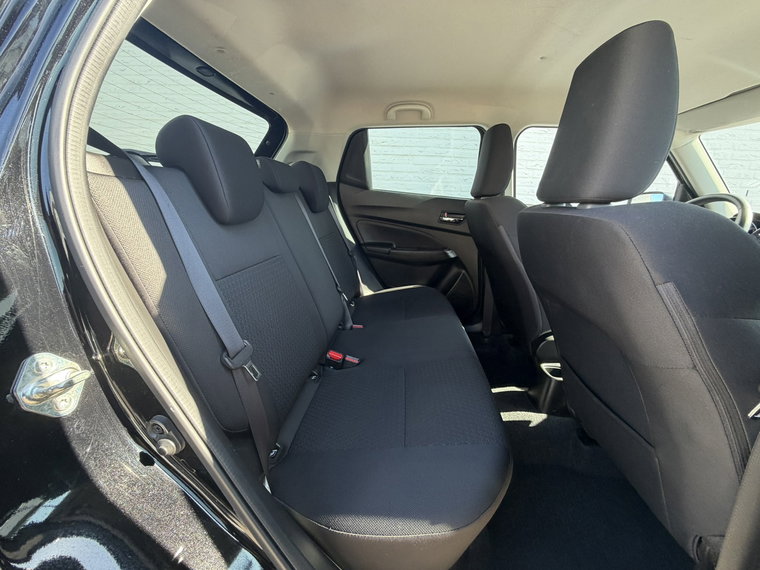 Vehicle Image 19