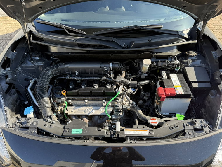 Vehicle Image 33