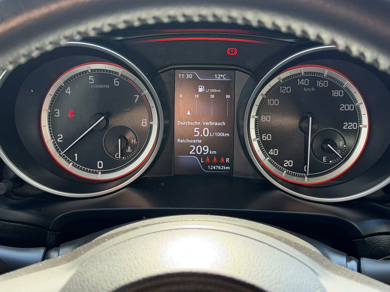 Vehicle Image 36