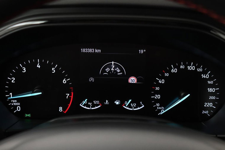 Vehicle Image 35