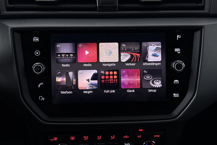 Vehicle Image 8
