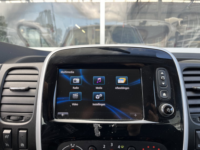 Vehicle Image 35