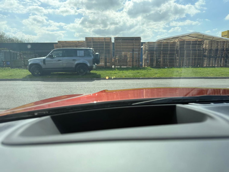 Vehicle Image 38