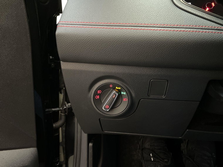 Vehicle Image 26