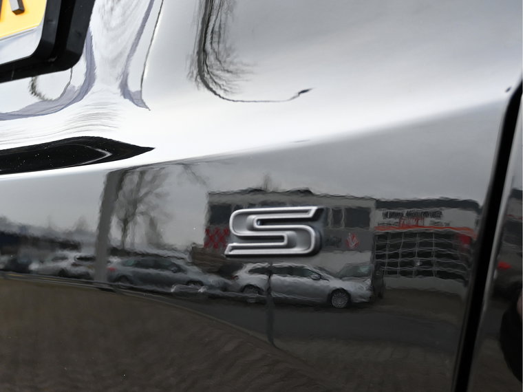 Vehicle Image 38