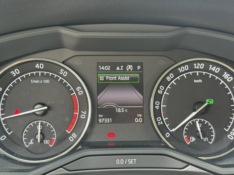 Vehicle Image 25