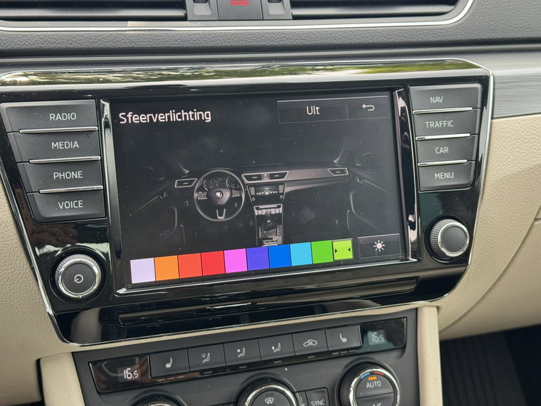 Vehicle Image 35