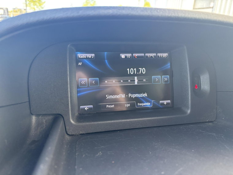 Vehicle Image 17