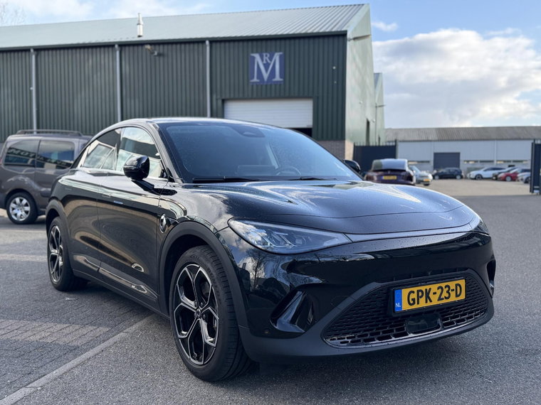 Vehicle Image 9
