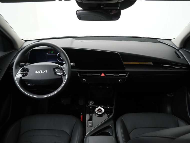 Vehicle Image 38