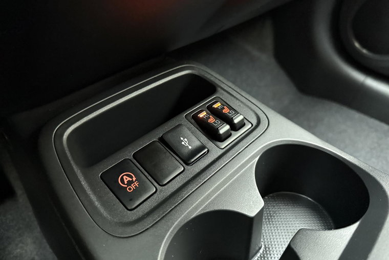 Vehicle Image 24