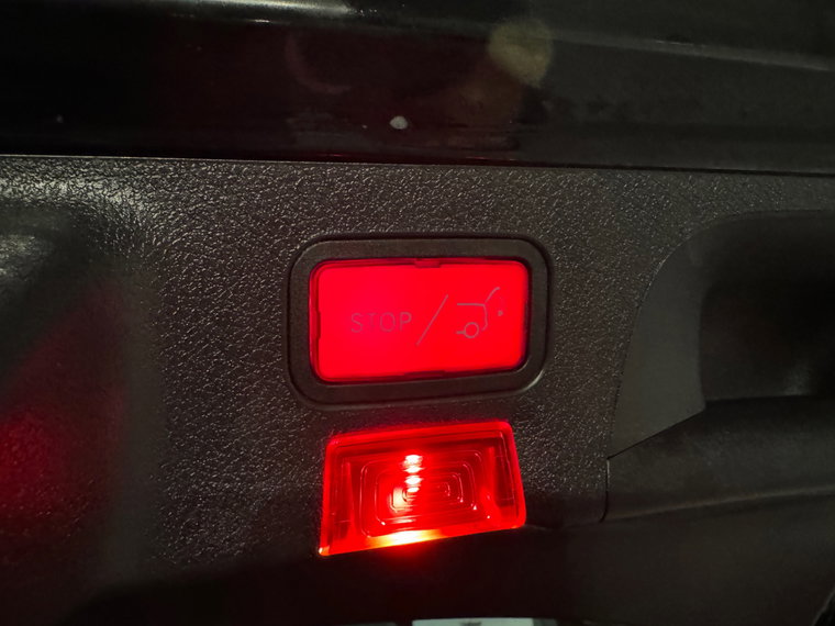 Vehicle Image 33