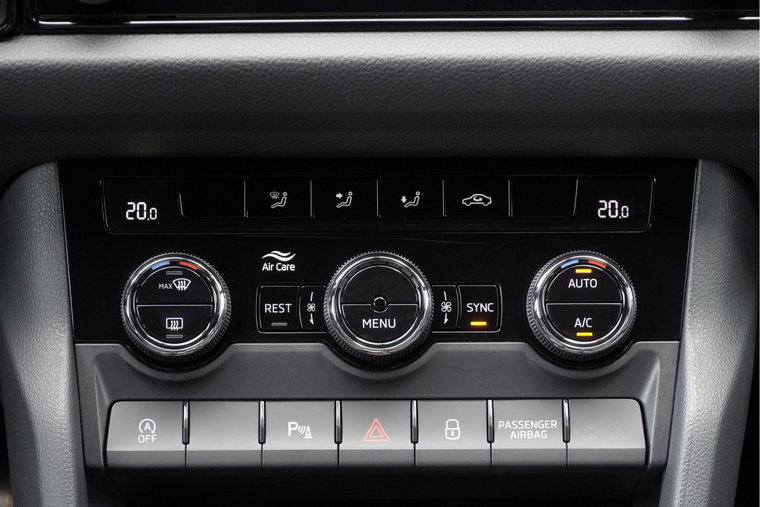 Vehicle Image 40