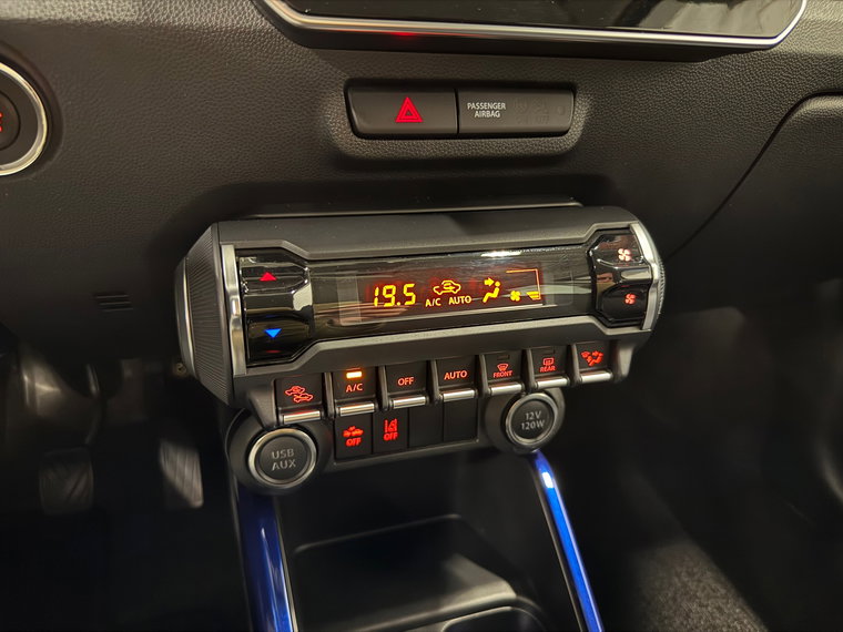 Vehicle Image 19