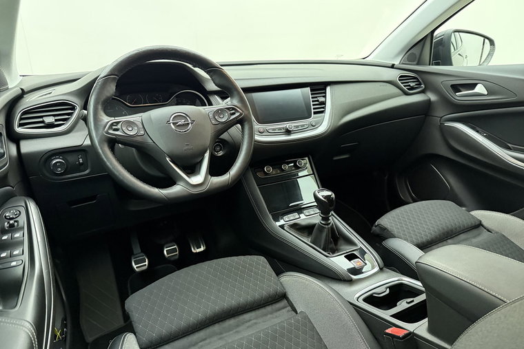 Vehicle Image 18