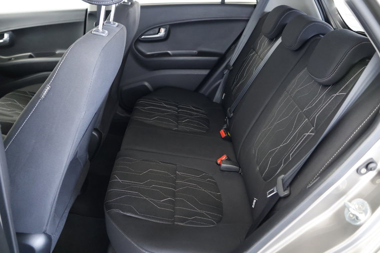 Vehicle Image 12