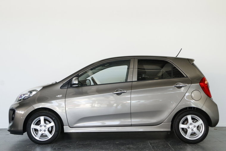 Vehicle Image 21