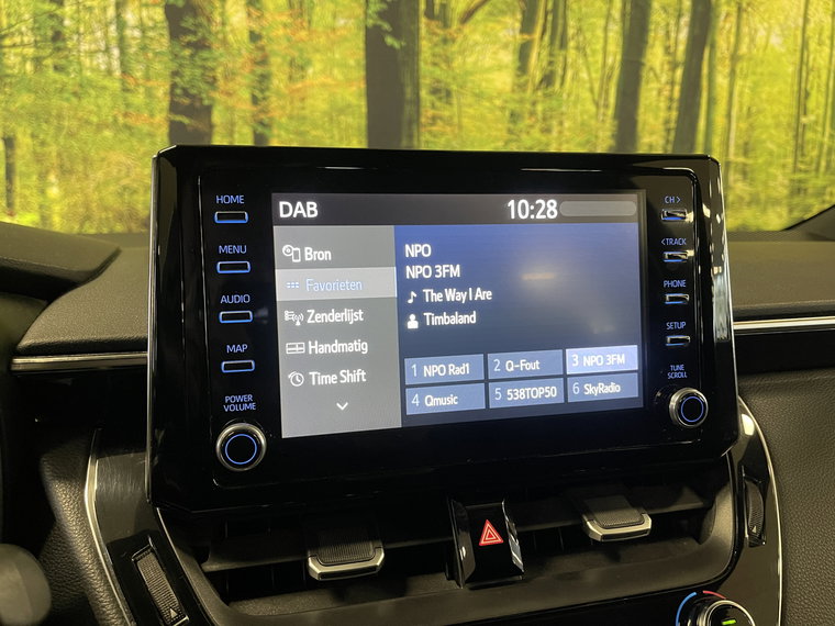 Vehicle Image 16