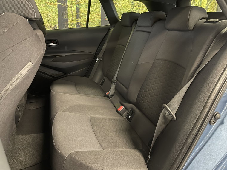 Vehicle Image 26