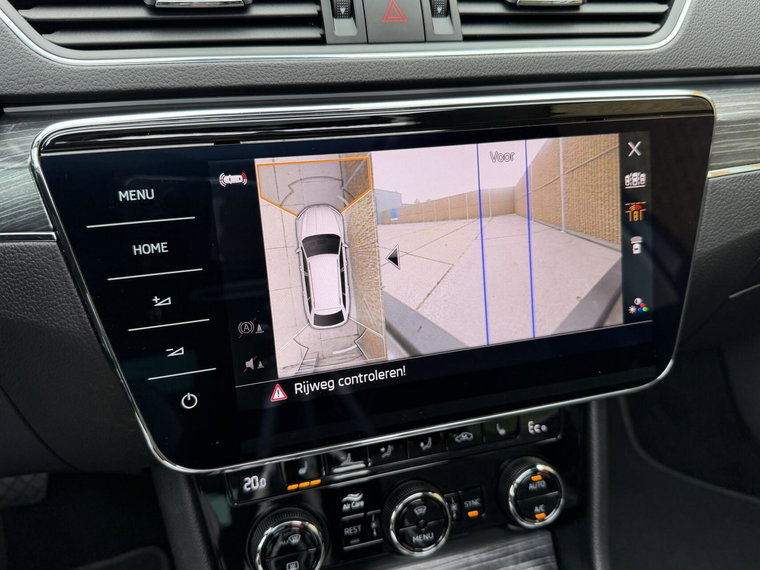 Vehicle Image 35